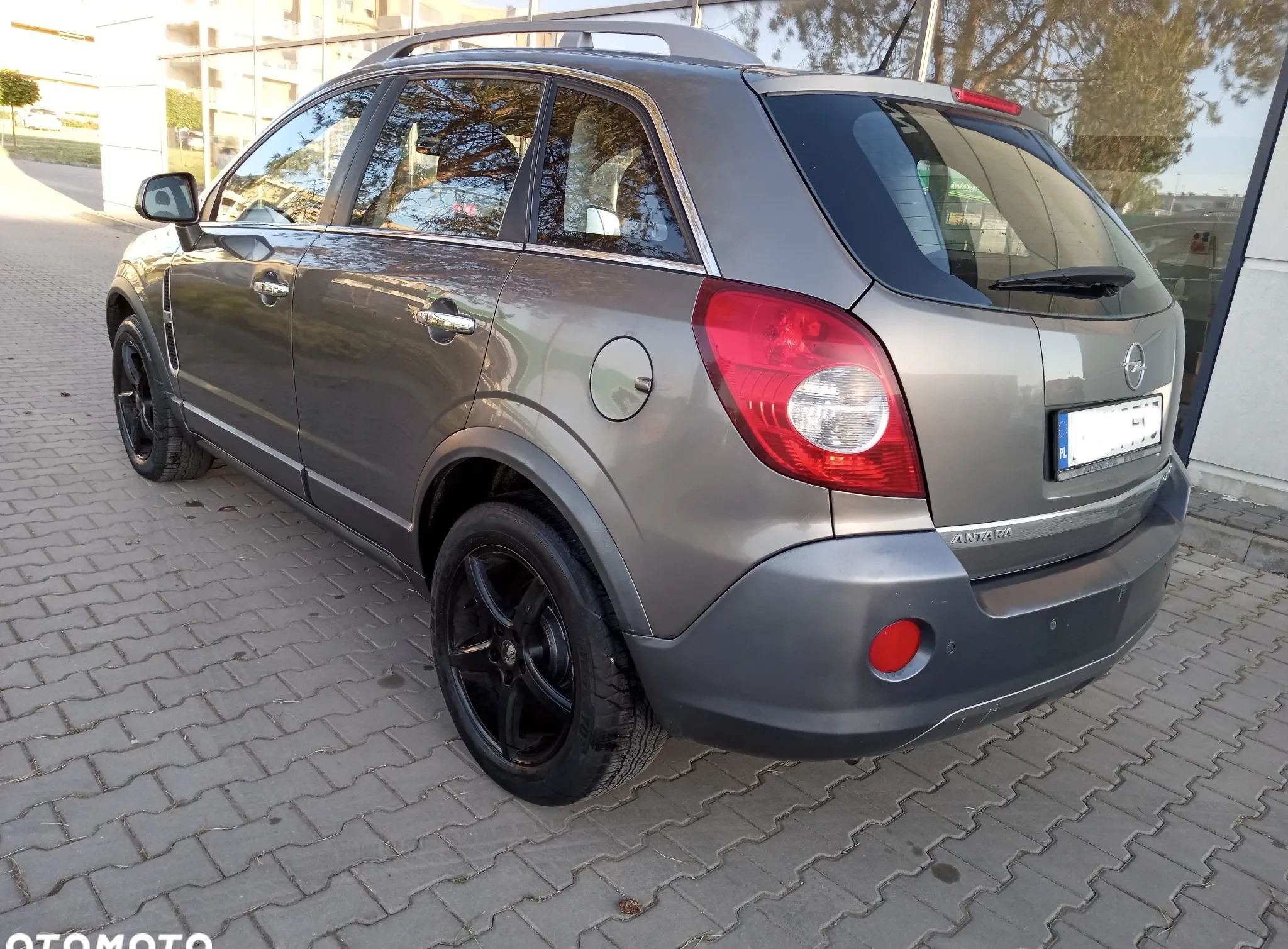 Opel Antara cena 14900 przebieg: 290000, rok produkcji 2007 z Kielce małe 277